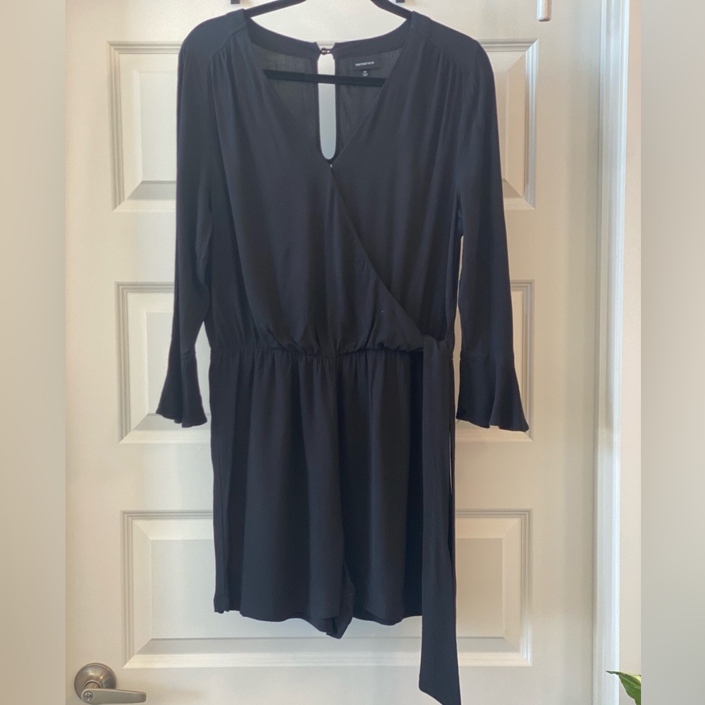 WHO WHAT WEAR  black long-sleeve romper- Medium
